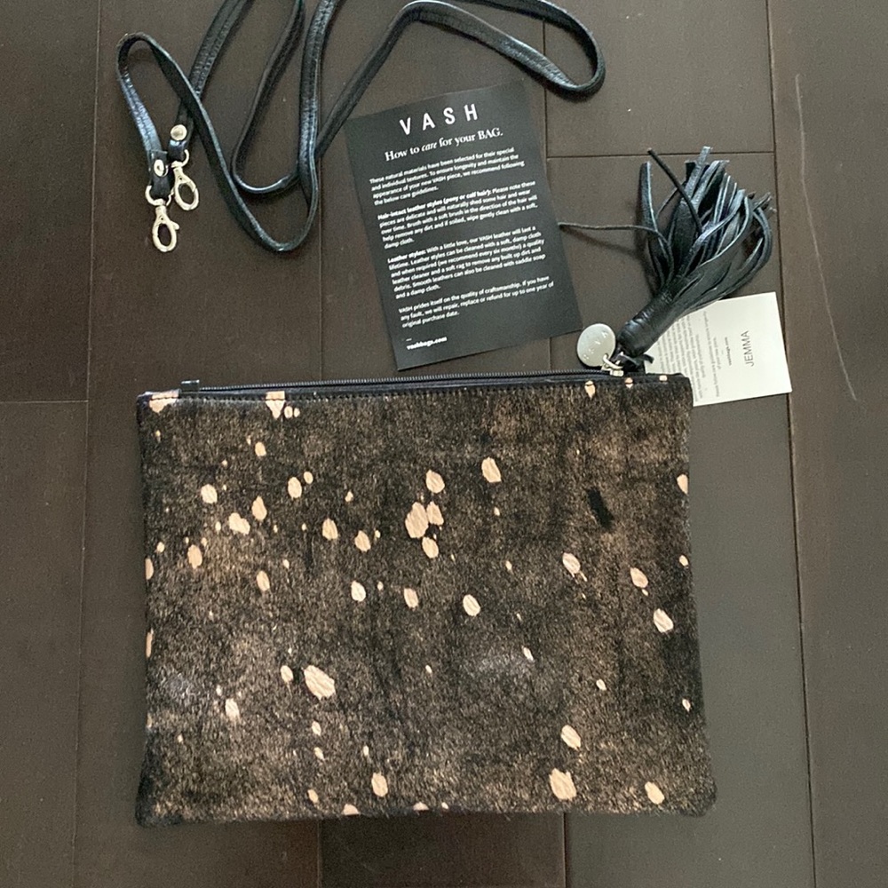 Vash leather clutch bag w long orshort strap madeiSouth Africa natural materials